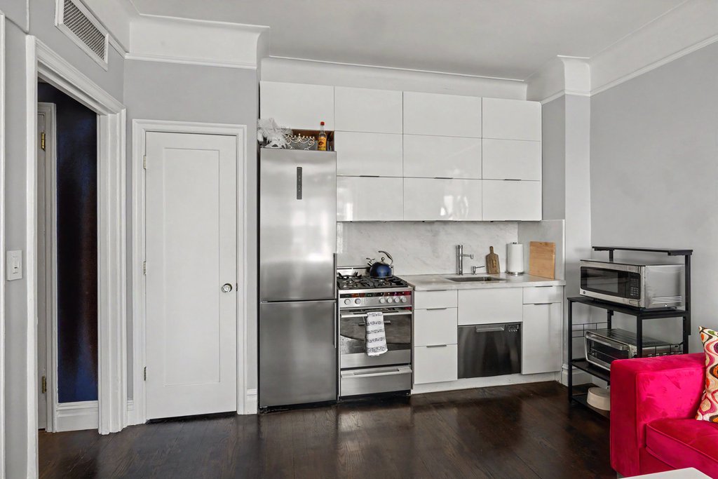 127 West 79th Street, Unit 16E photo 3