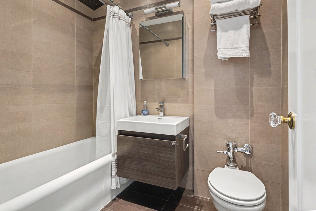 127 West 79th Street, Unit 16E photo 4