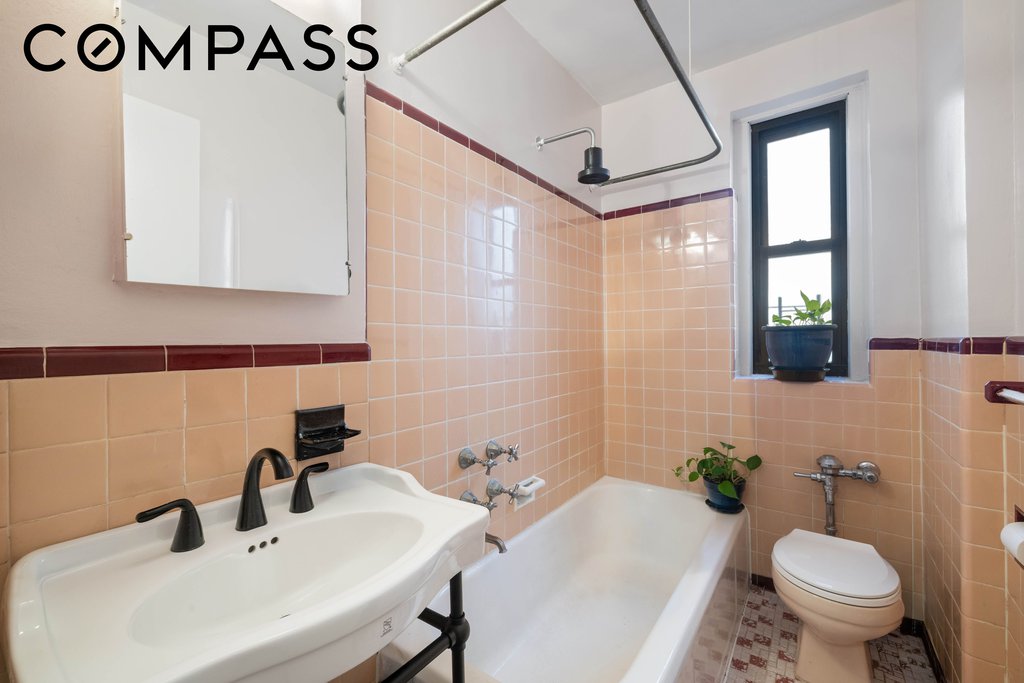 860 Grand Concourse, Unit 4O photo 6