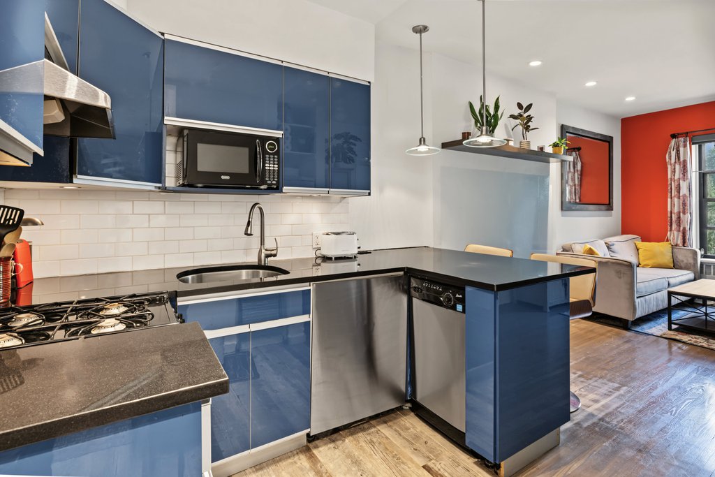 27 West 82nd Street, Unit 4B