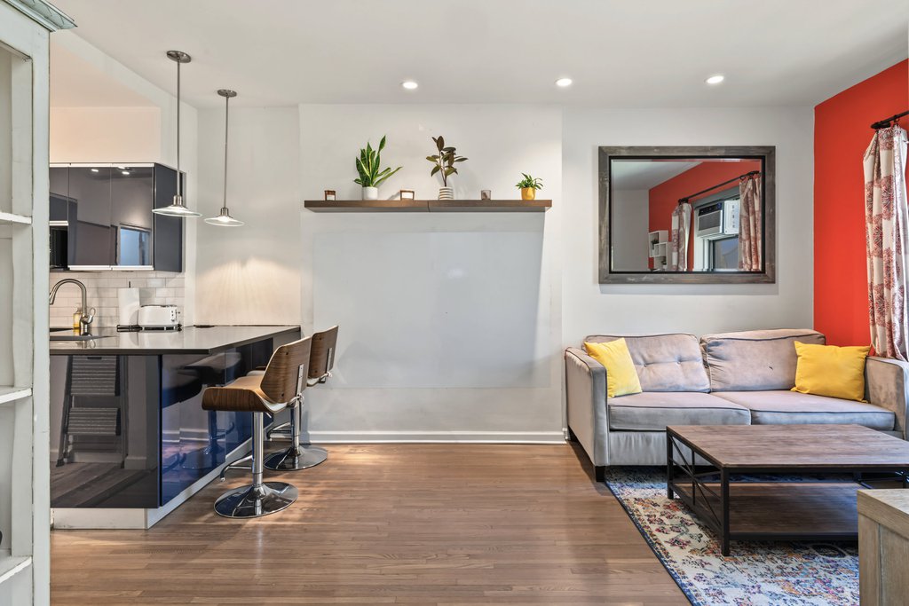 27 West 82nd Street, Unit 4B photo 2