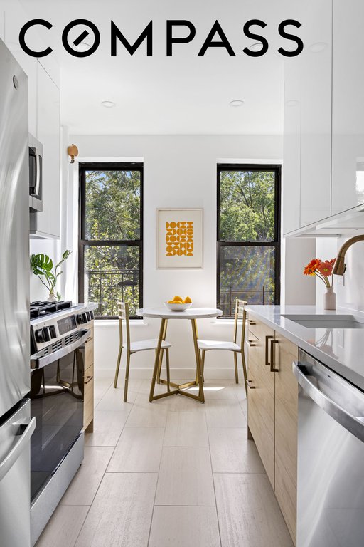 264 Sixth Avenue, Unit 4G photo 3