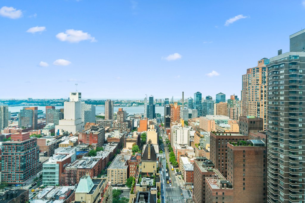 322 West 57th Street, Unit 45H photo 5