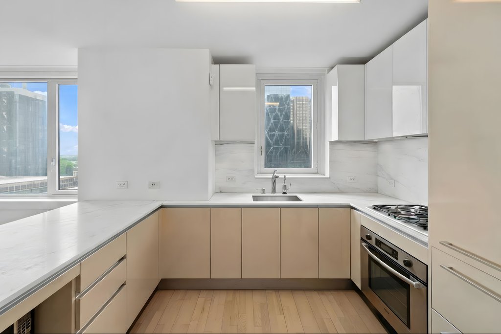 322 West 57th Street, Unit 45H photo 7