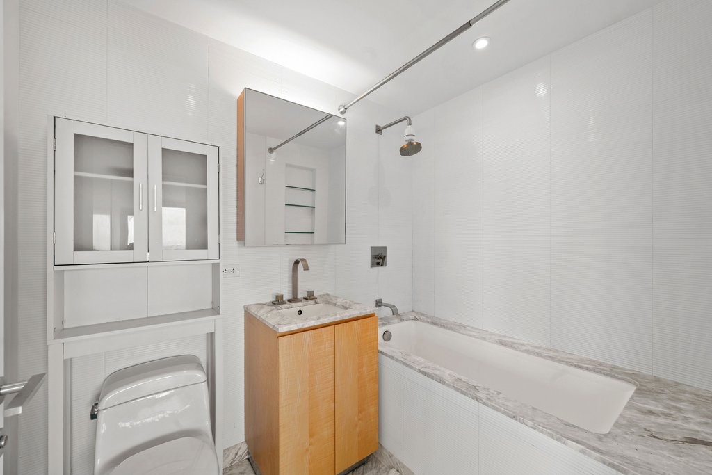 322 West 57th Street, Unit 45H photo 17