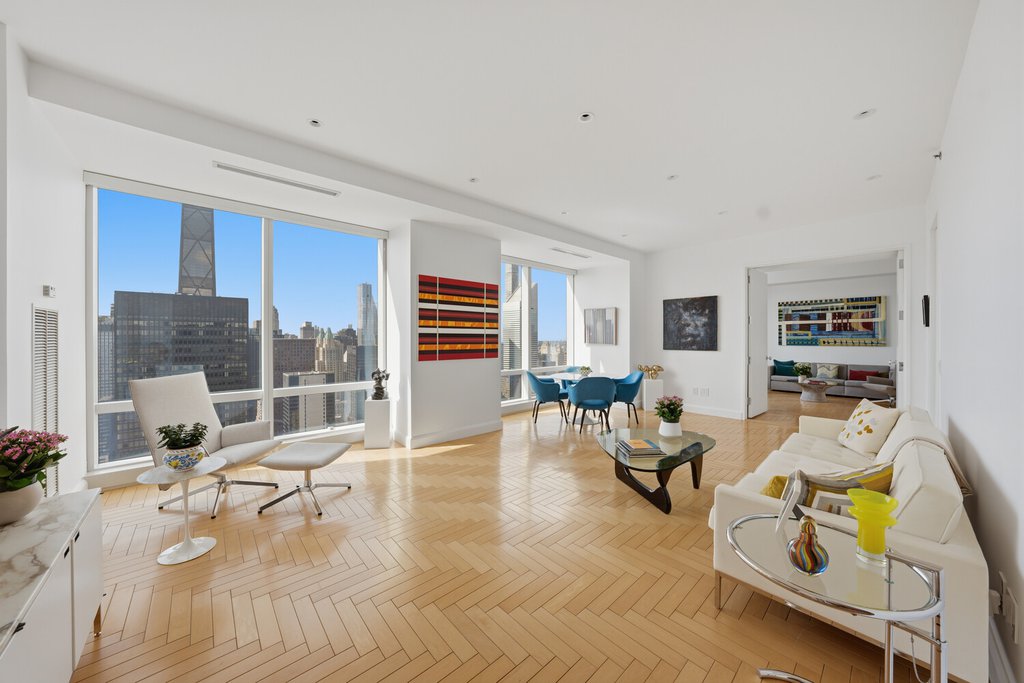 845 United Nations Plaza, Unit 61D photo 3