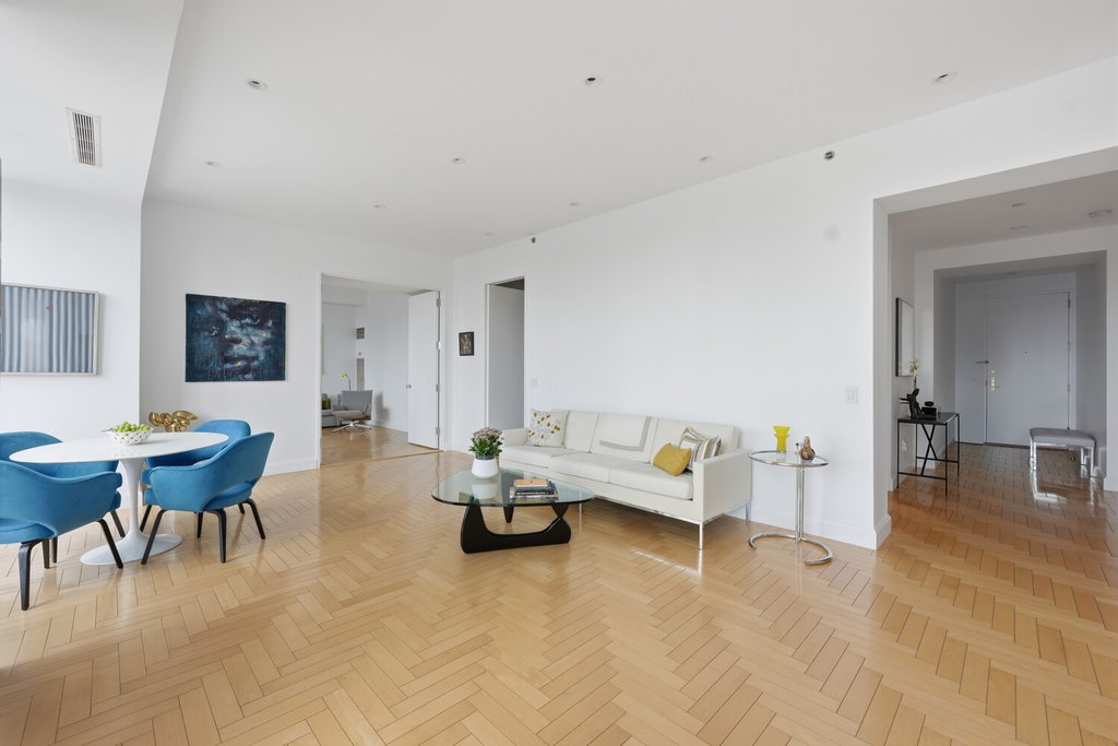 845 United Nations Plaza, Unit 61D photo 11