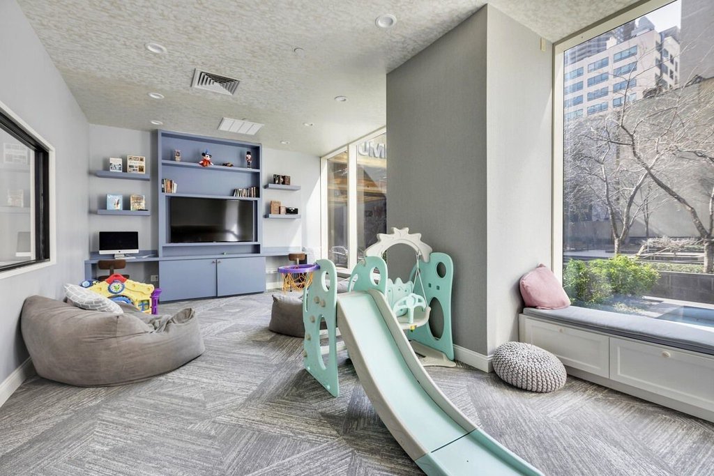 845 United Nations Plaza, Unit 61D photo 53