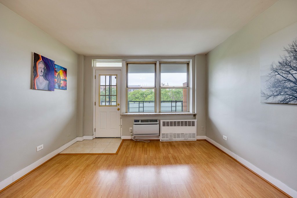 525 Ocean Parkway, Unit 4J photo 2