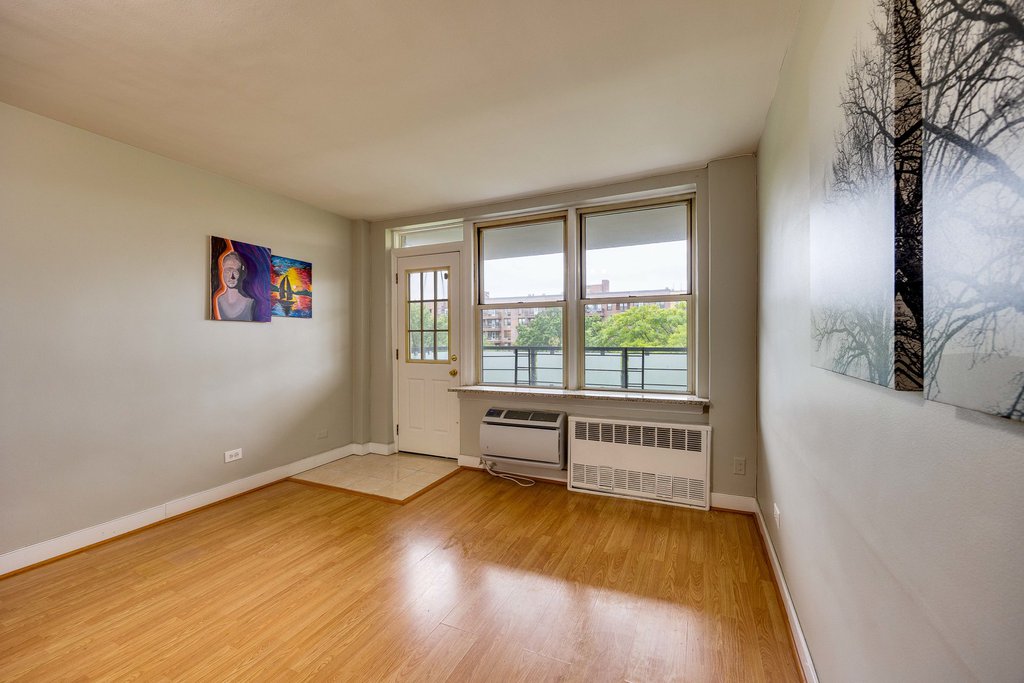 525 Ocean Parkway, Unit 4J photo 4