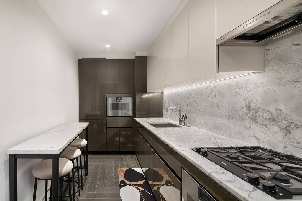 303 Park Avenue, Unit 2025 photo 3