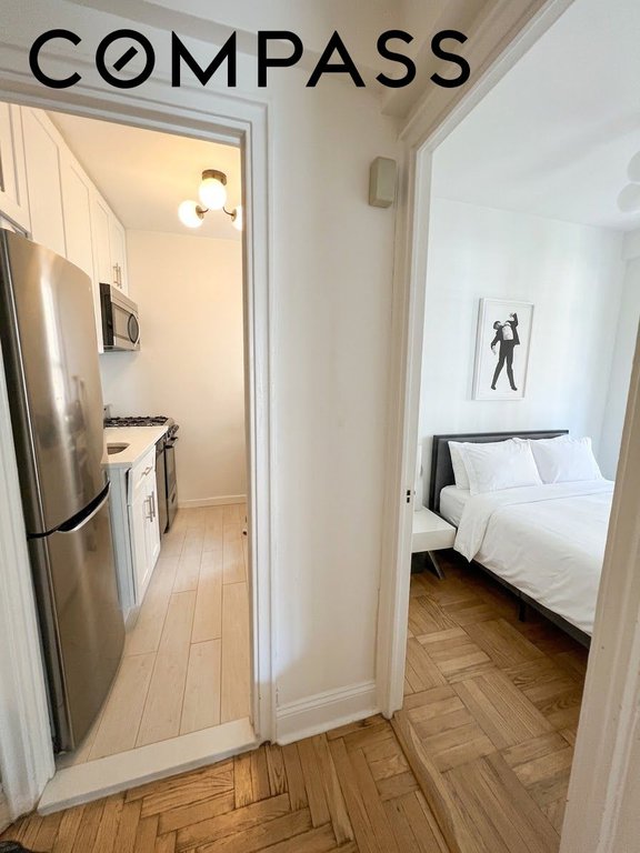 330 East 79th Street, Unit 8F photo 5