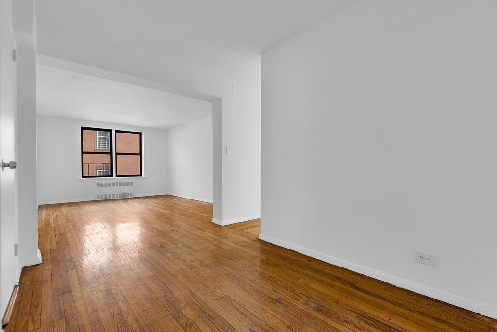 2830 Briggs Avenue, Unit 5B photo 2