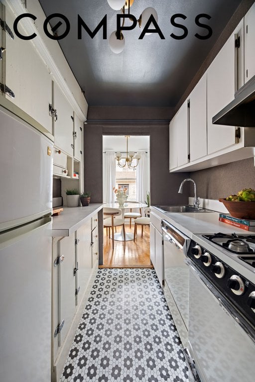 155 East 49th Street, Unit 10A photo 5
