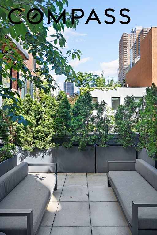 464 West 44th Street, Unit 6J photo 10