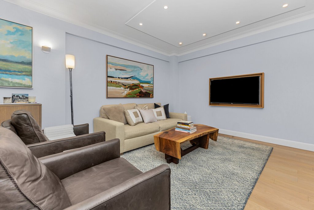 923 Fifth Avenue, Unit 4B photo 7