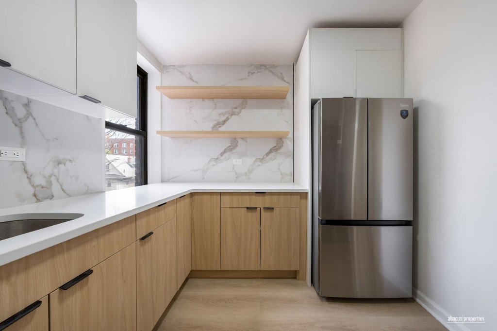 599 East 7th Street, Unit 3U photo 7