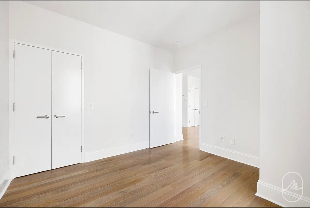 15 Park Row, Unit 9L photo 4