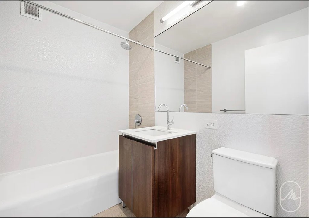 15 Park Row, Unit 9L photo 5