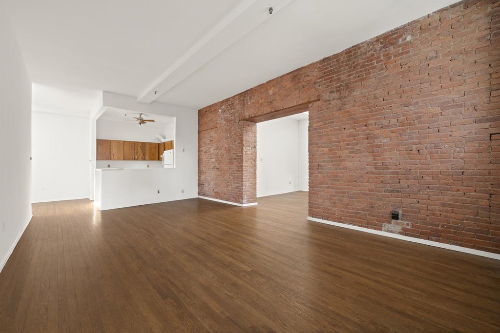 303 Mercer Street, Unit A602 photo 4