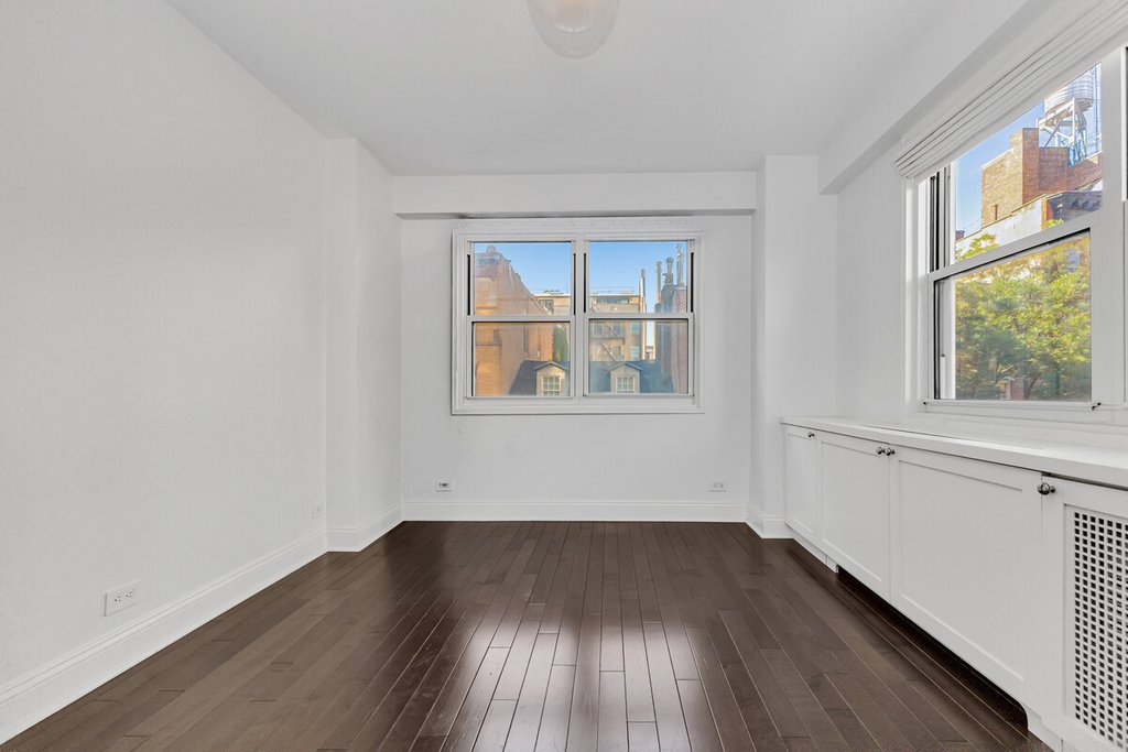 3 Sheridan Square, Unit 4D photo 3