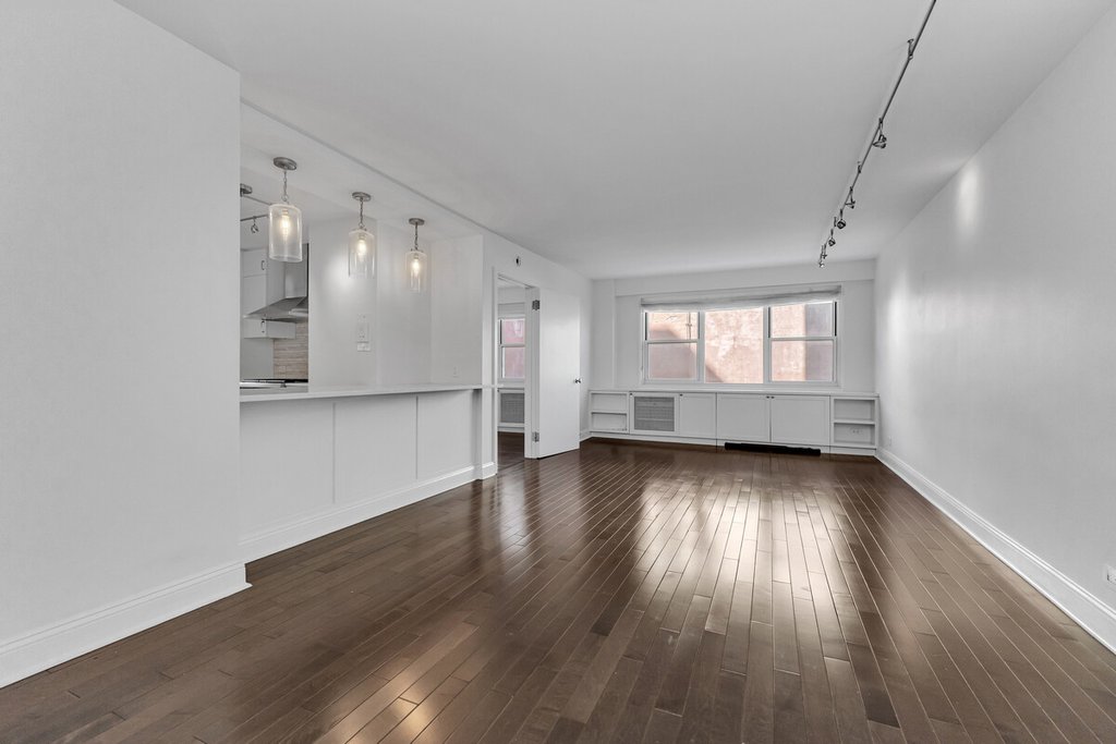 3 Sheridan Square, Unit 4D photo 9