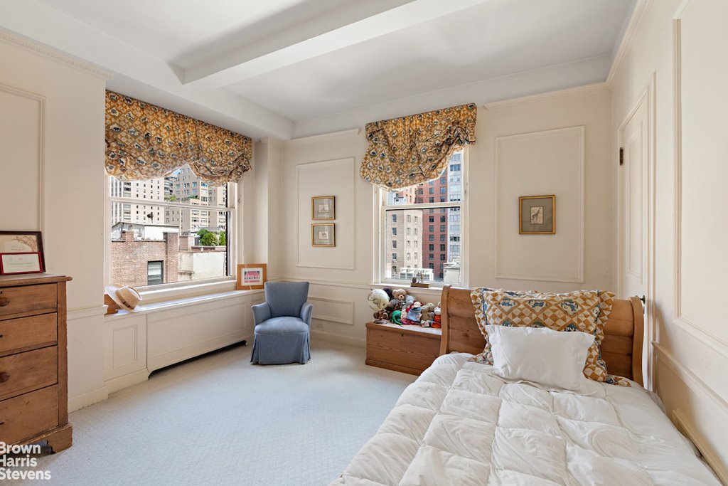131 East 69th Street, Unit 7A photo 4