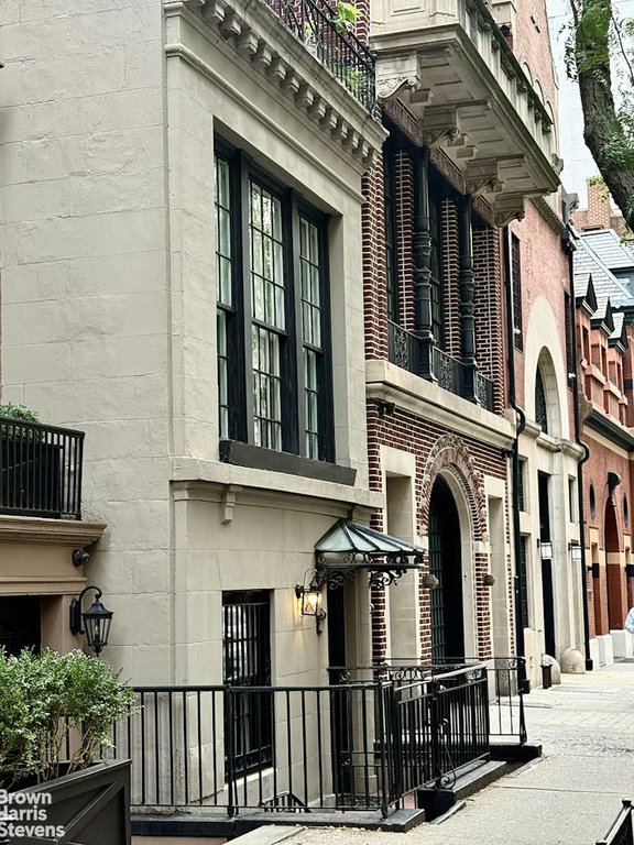 131 East 69th Street, Unit 7A photo 12