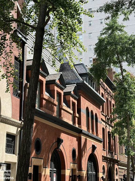 131 East 69th Street, Unit 7A photo 13