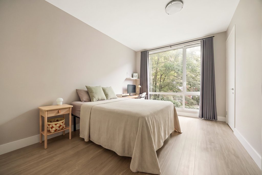 631 East 18th Street, Unit 3A photo 3