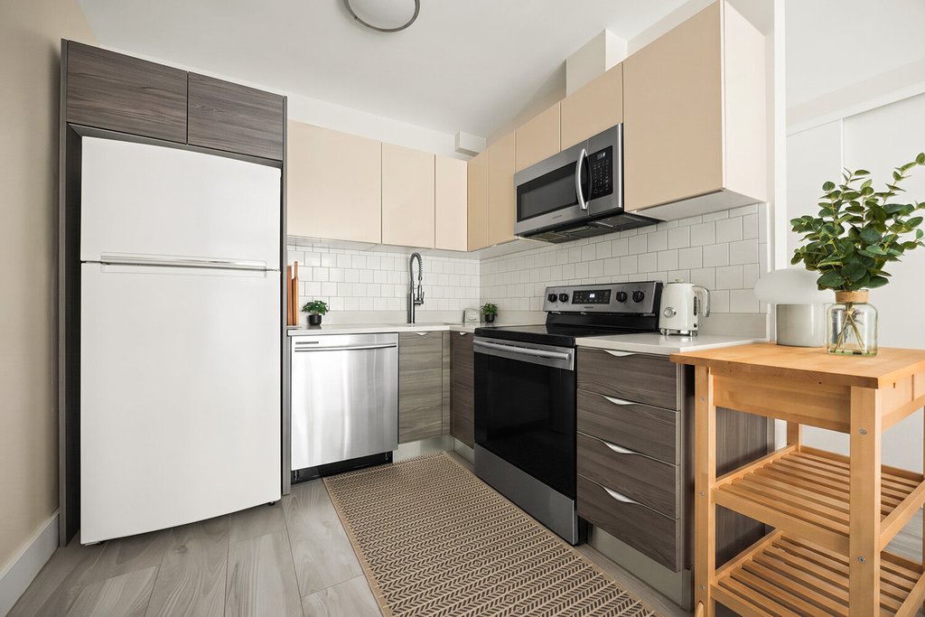 631 East 18th Street, Unit 3A photo 4