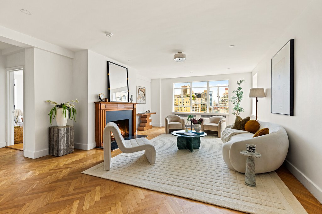 140 Riverside Drive, Unit 17LN
