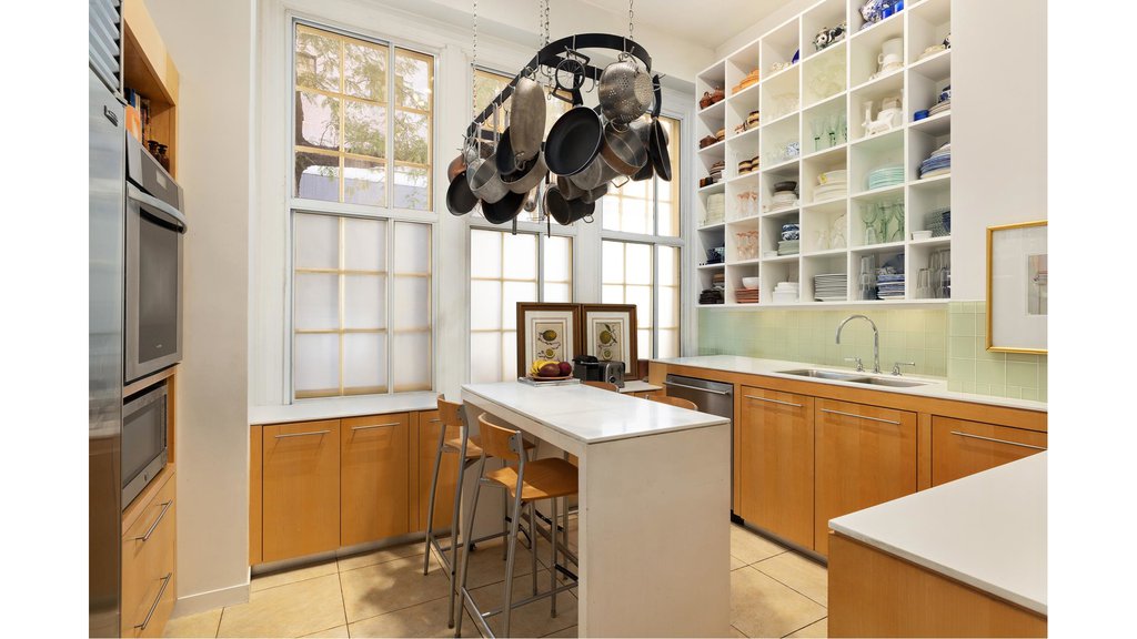 829 Park Avenue, Unit 1C photo 9