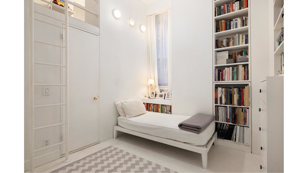 829 Park Avenue, Unit 1C photo 12