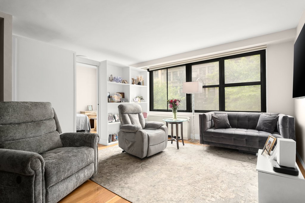 7 East 14th Street, Unit 409