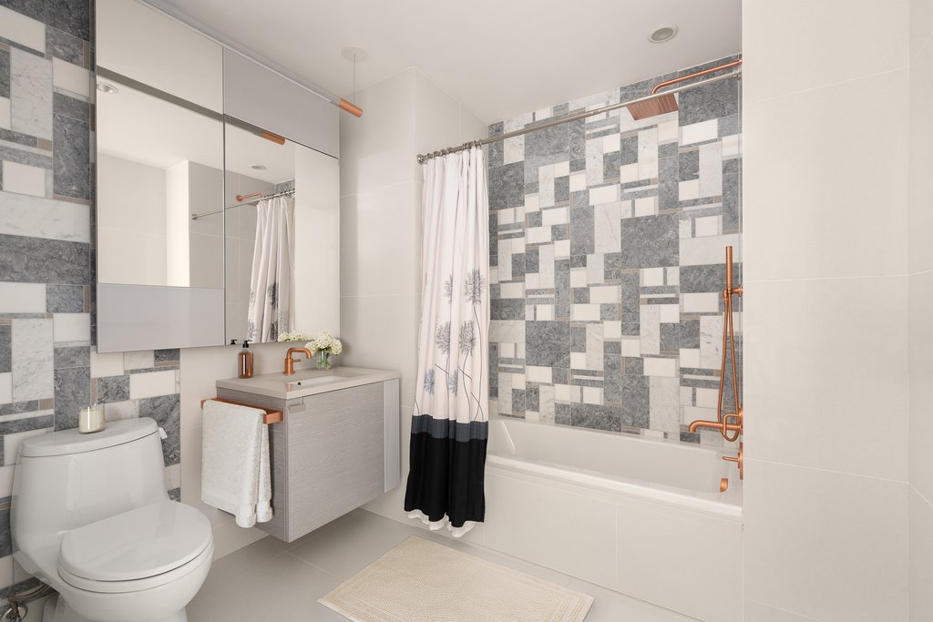 1 City Point, Unit 43H photo 9