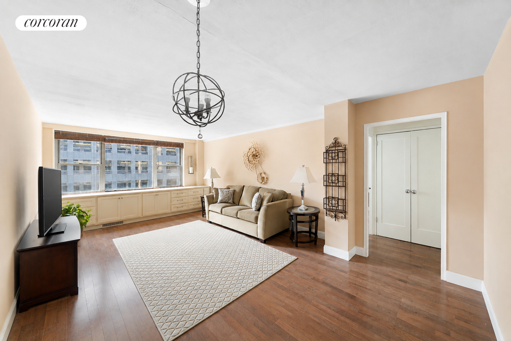 209 East 56th Street, Unit 9E