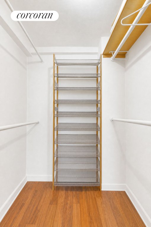 209 East 56th Street, Unit 9E photo 5