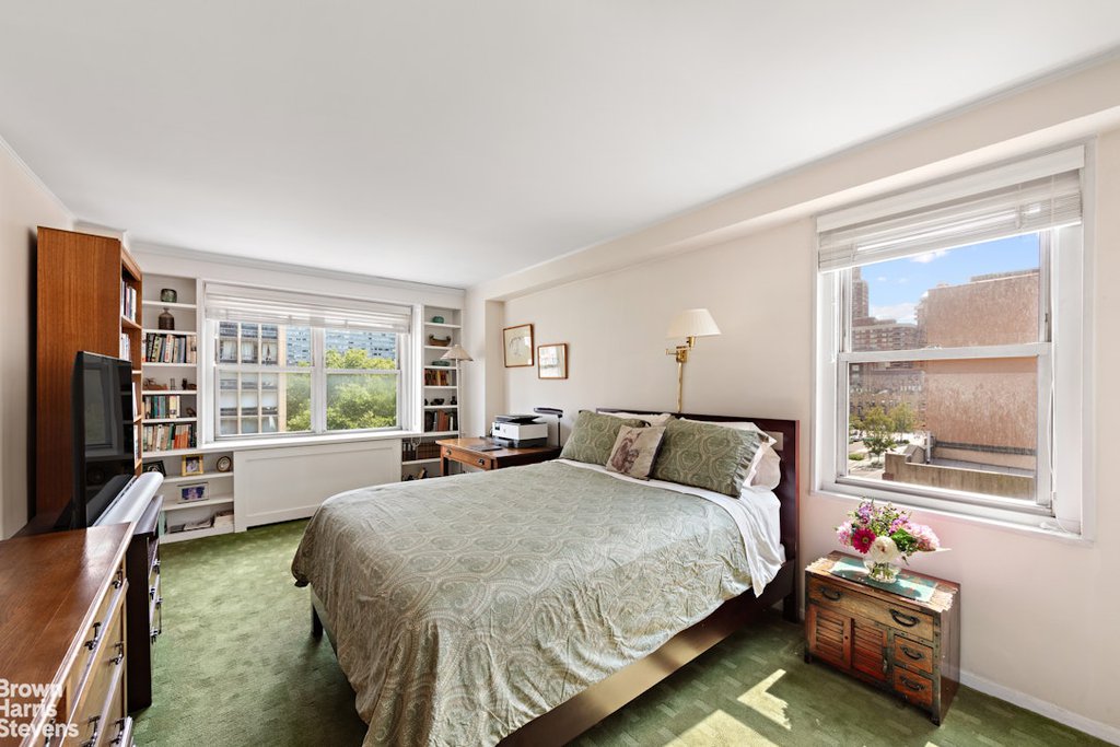 251 East 32nd Street, Unit 7F photo 4