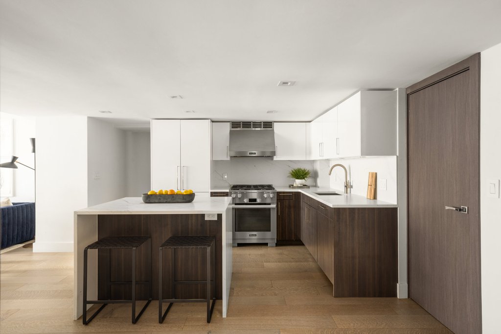 205 East 16th Street, Unit 2C photo 5