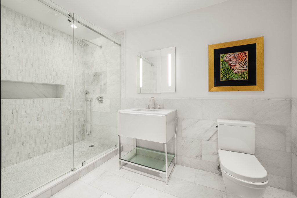 205 East 16th Street, Unit 2C photo 8