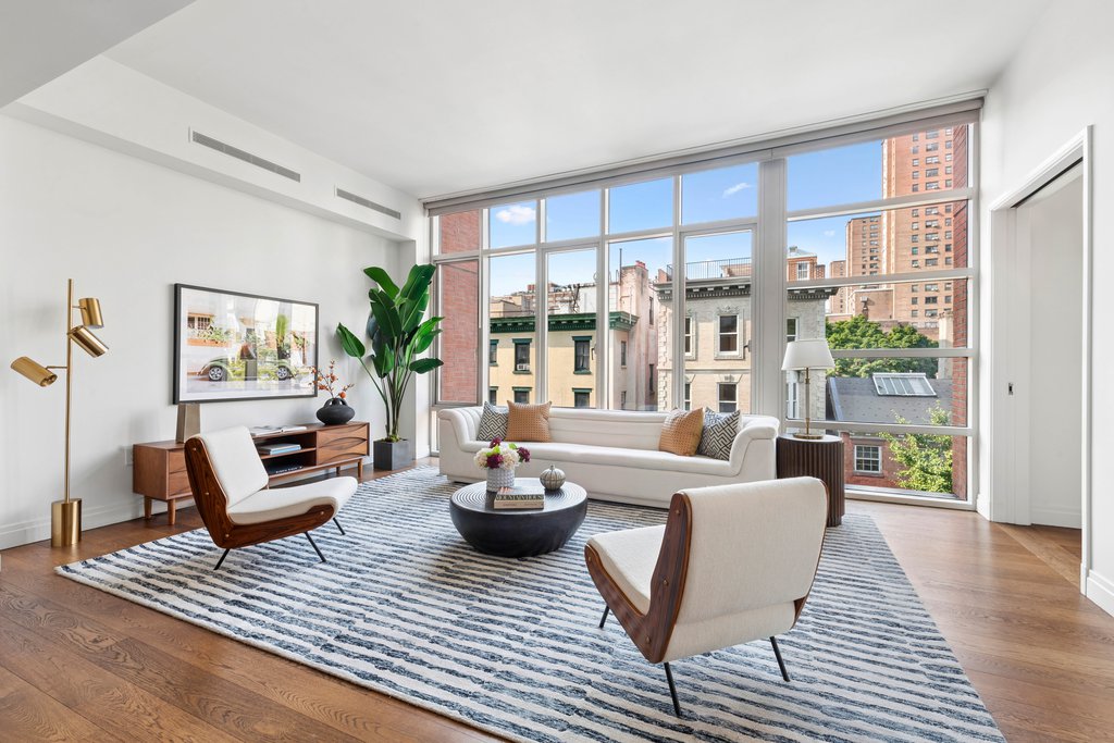 177 Ninth Avenue, Unit 5B photo 2