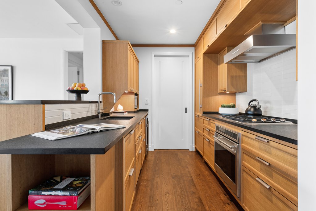177 Ninth Avenue, Unit 5B photo 5