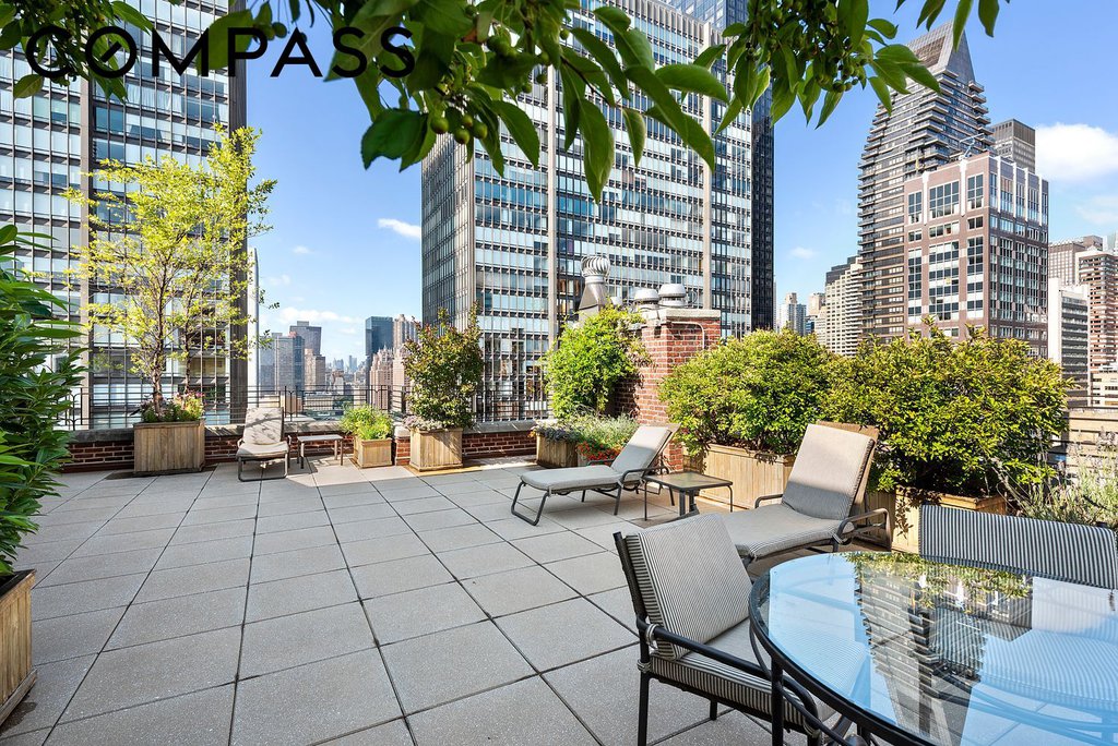 2 Beekman Place, Unit 10F photo 11