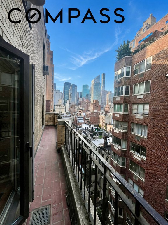 2 Beekman Place, Unit 10F photo 2