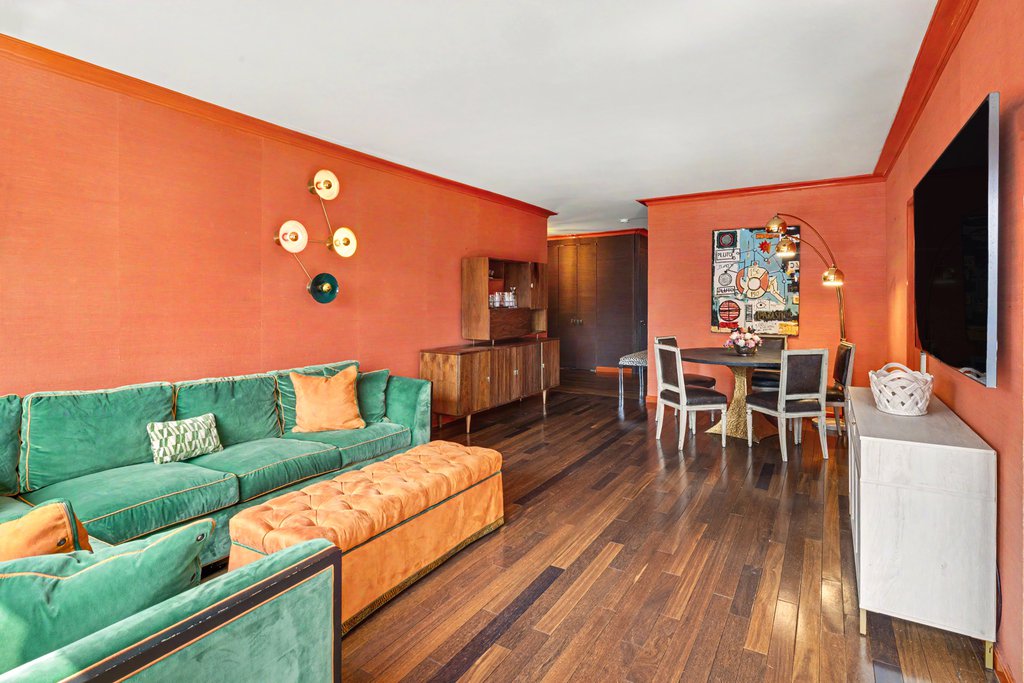 900 Park Avenue, Unit 14C photo 2