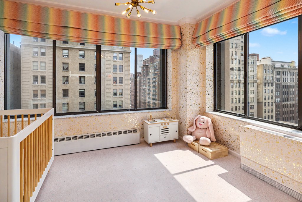900 Park Avenue, Unit 14C photo 5