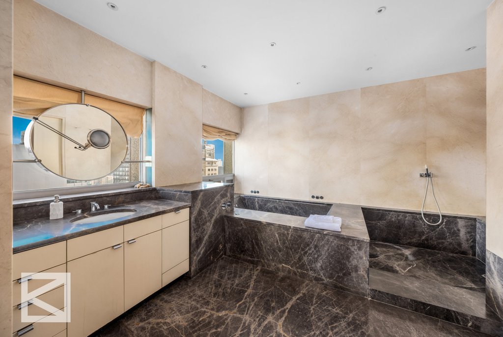 500 Park Avenue, Unit PENTHOUS39 photo 28