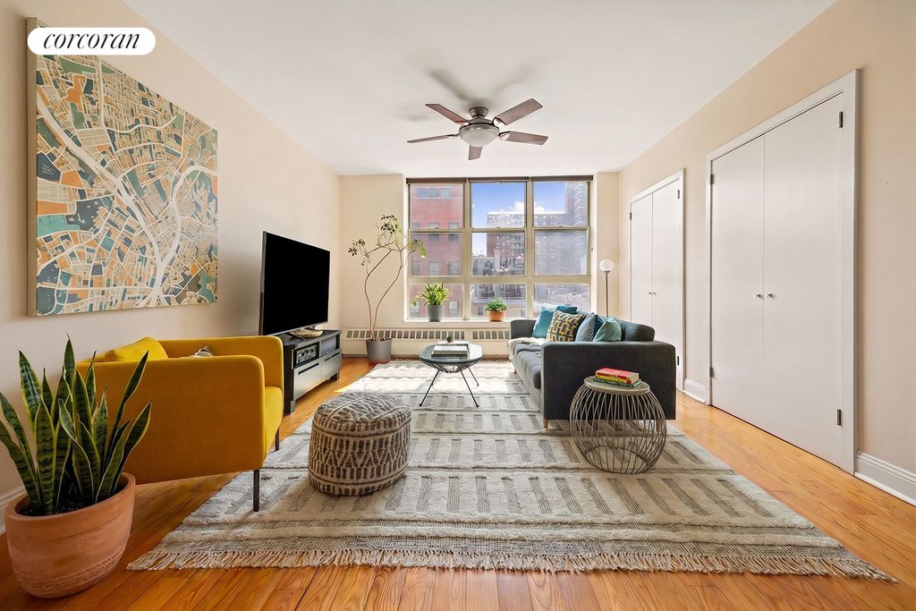 269 8th Street #3R