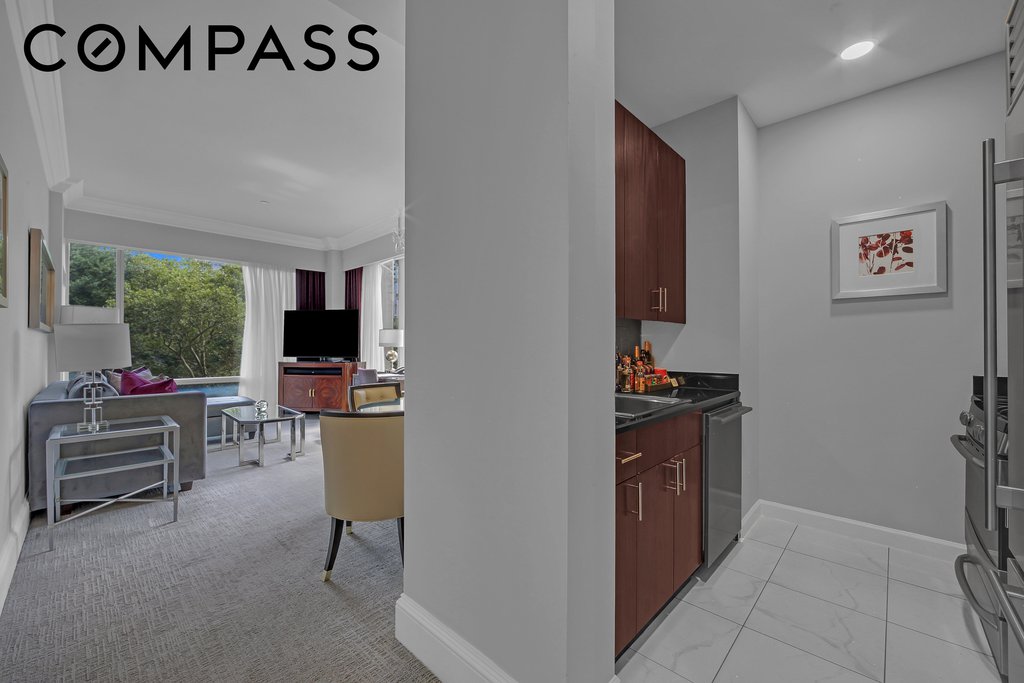1 Central Park West, Unit 408 photo 7